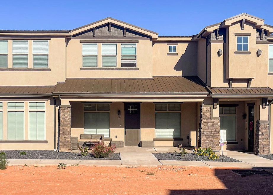 687 S Guy Ln unit 7, Ivins, UT 84738 - photo 1