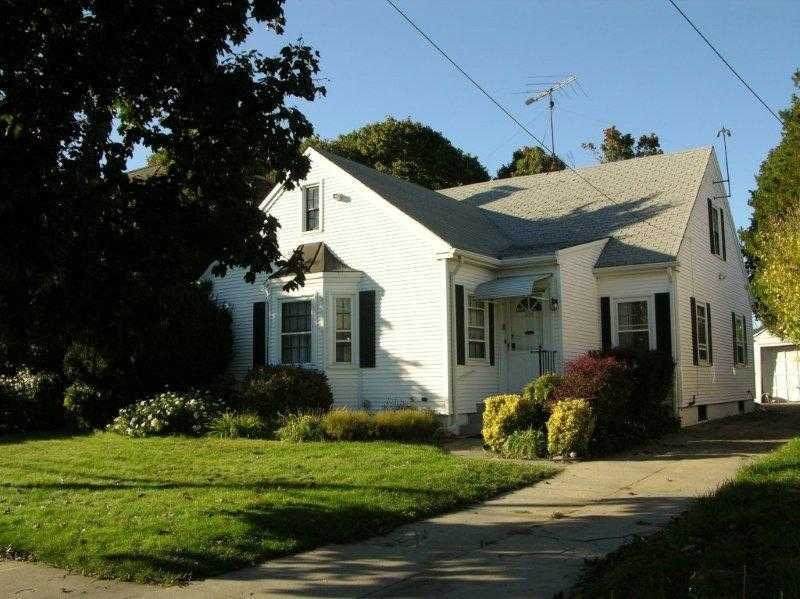 208 Chace Ave, Providence, RI 02906 - photo 1