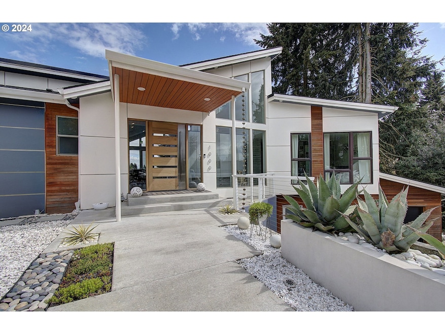 Sold $895,000 • Co-Listing Agent