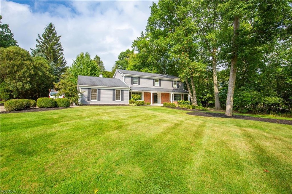 View of front of house featuring a front lawn