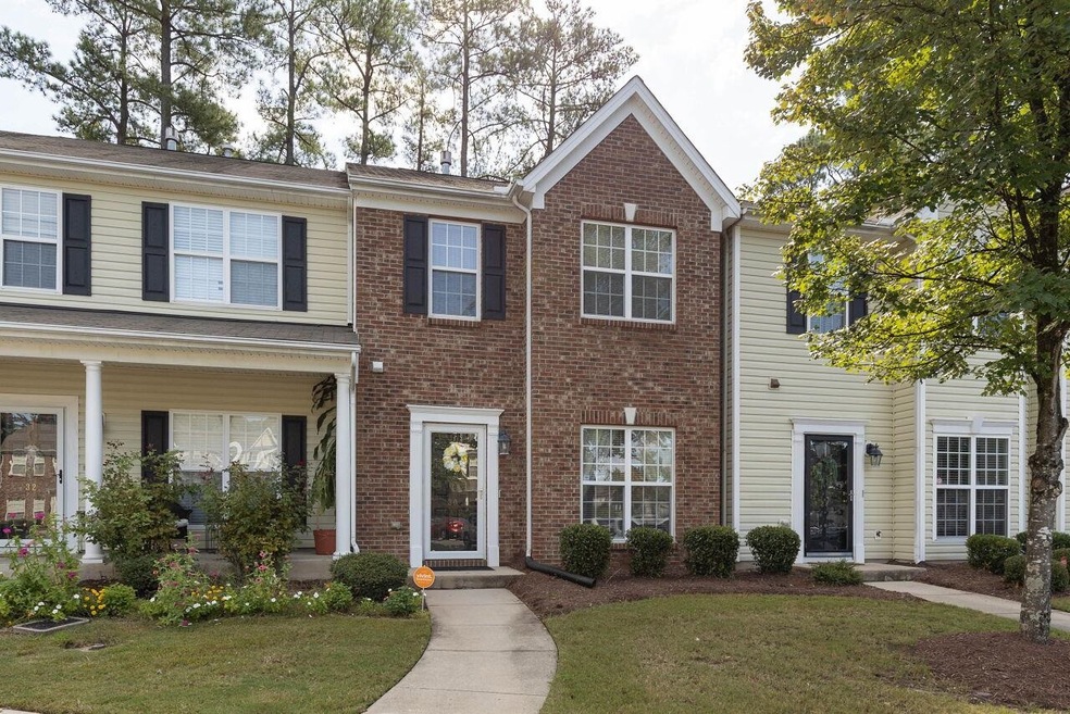 30 Sharpstone Ln, Durham, NC 27703 - photo 1