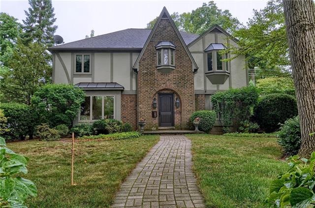 874 Mohegan Birmingham Street View