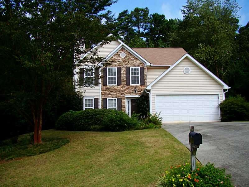 Exterior Front. Easy Maintenance Vinyl Siding with