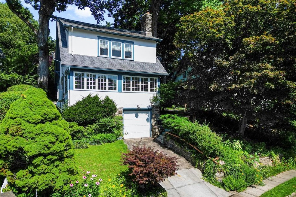 Sold $1,543,000 • Co-Listing Agent