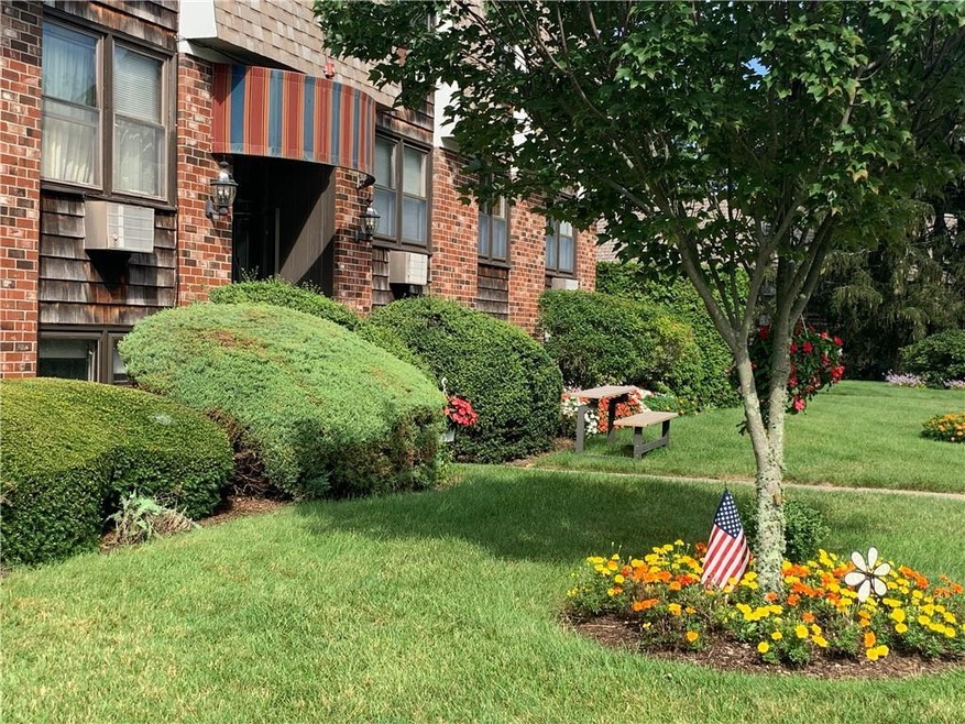 510 Child St unit 307A, Warren, RI 02885 - photo 1