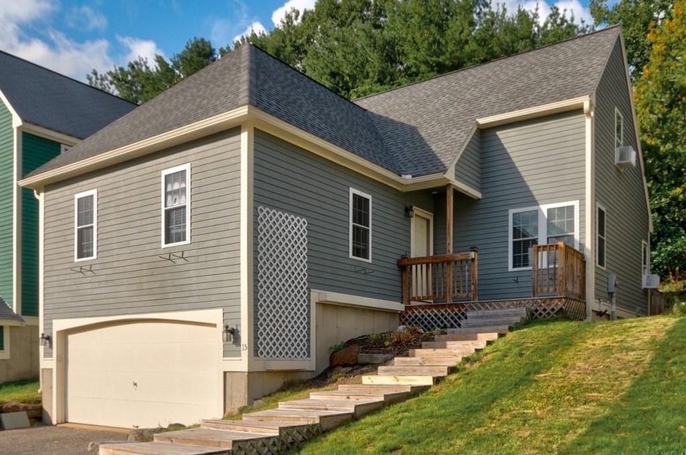 15 Valleyview Ct, Fitchburg, MA 01420 - photo 1