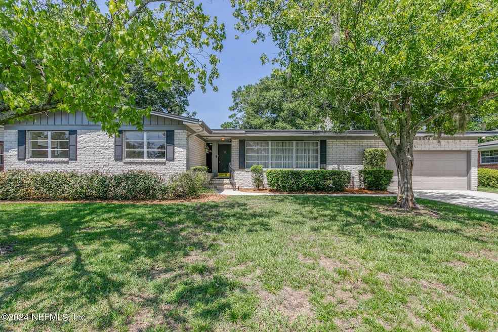 1106 Townsend Blvd, Jacksonville, FL 32211 - photo 1