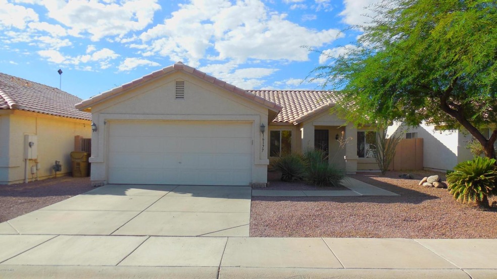 Excellent Curb Appeal!