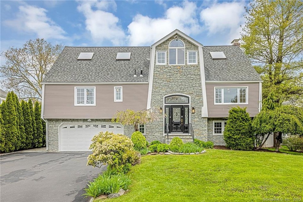 56 Rockledge Dr, West Hartford, CT 06107 - photo 1