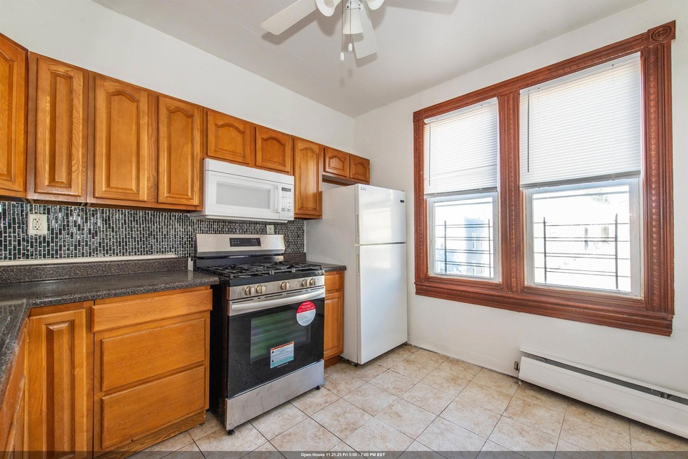 46 Spruce St unit 2, Jersey City, NJ 07306 - photo 1