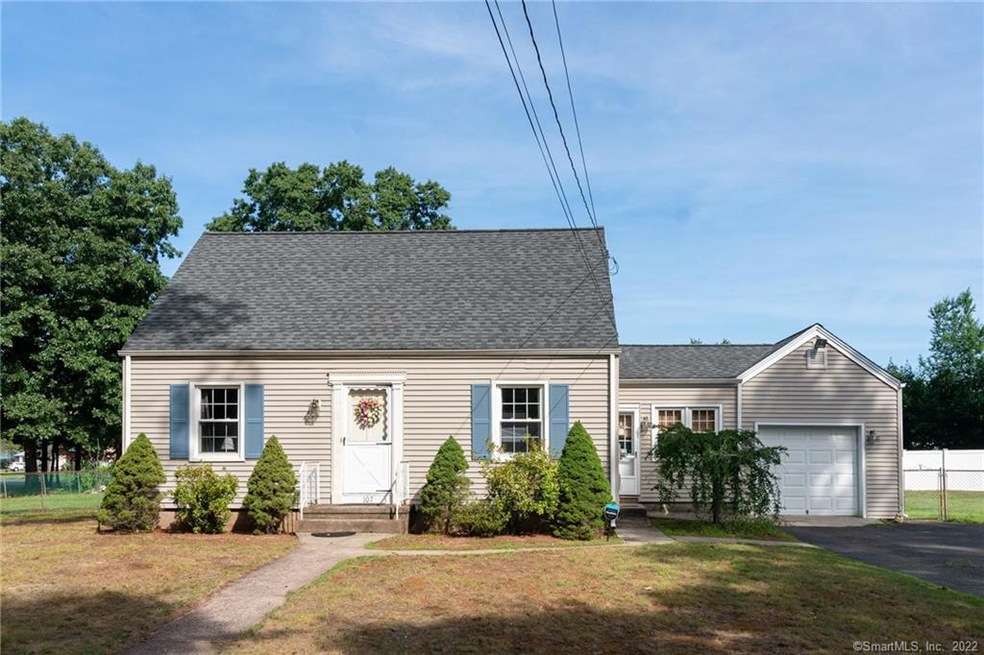 107 Bradley St, North Haven, CT 06473 - photo 1