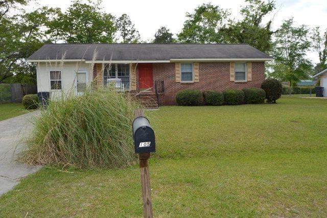 105 Crestview Dr, Sylvester, GA 31791 - photo 1