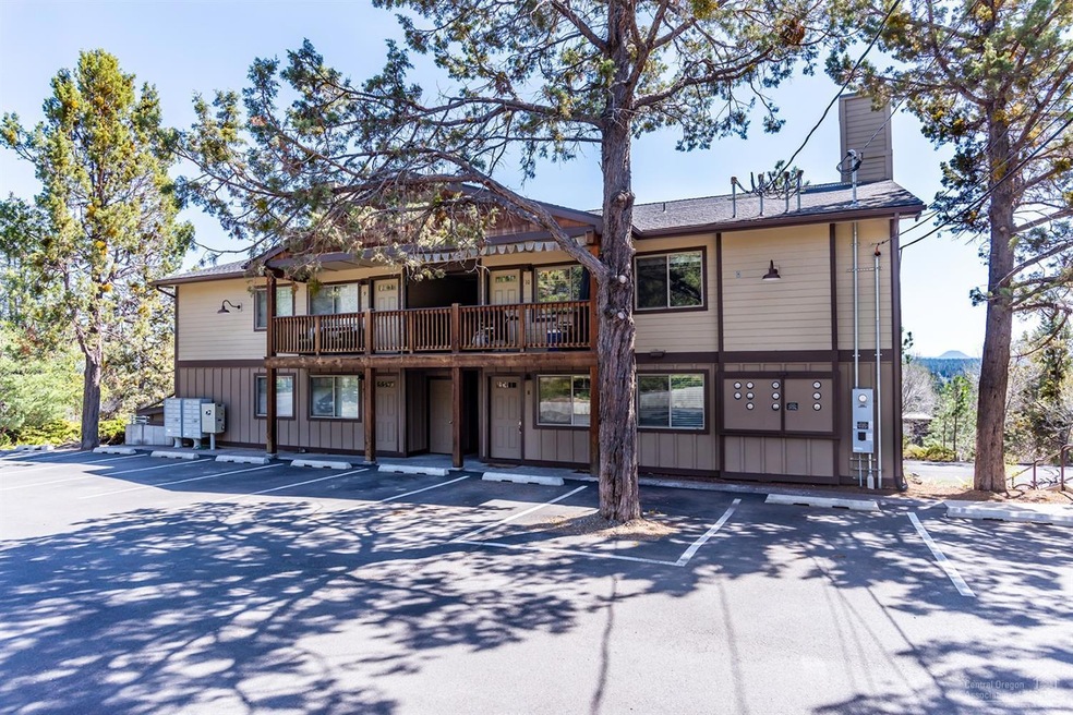 1010 NW Roanoke Ave, Bend, OR 97701 - photo 1