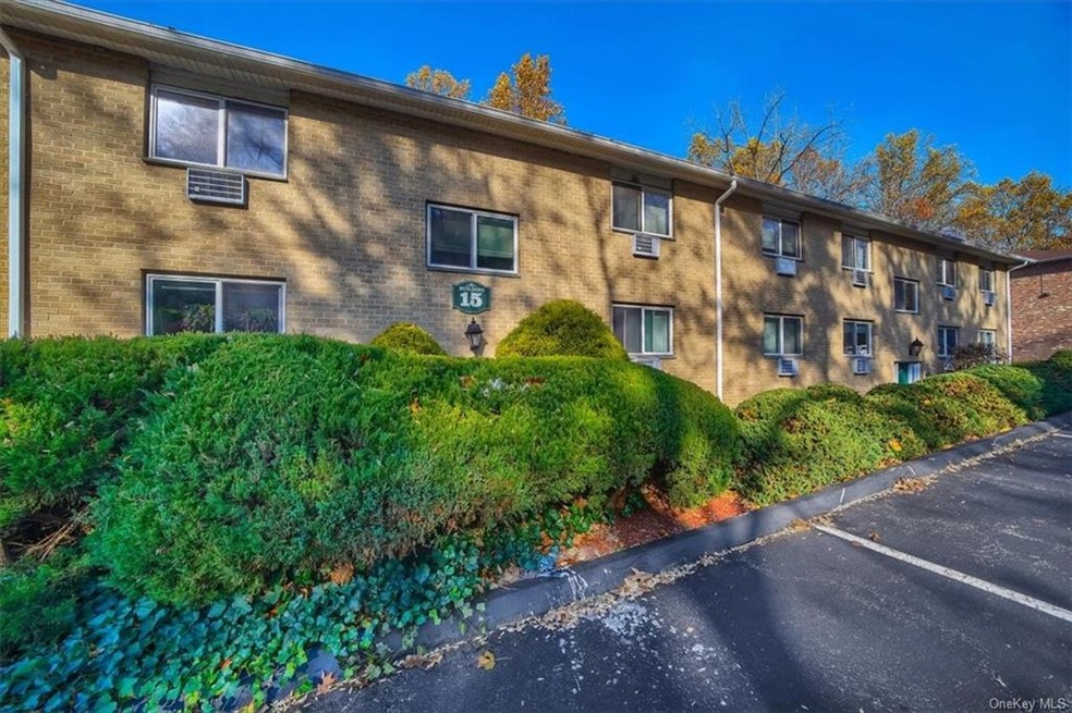 Welcome to 15 Hudson Woods Estates.
