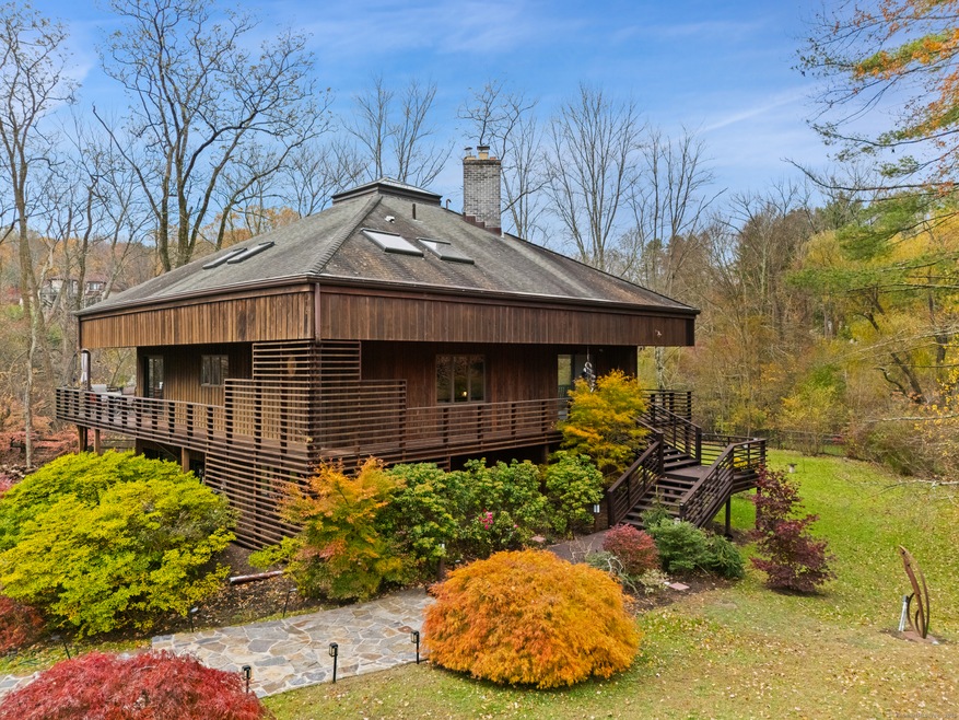 198 E Middle Patent Rd, Greenwich, CT 06831 - photo 1