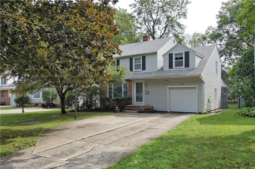 Welcome to 1273 Ford Rd. in Lyndhurst. This 4 bedr