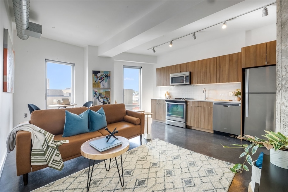 Sold $560,000 • Co-Listing Agent