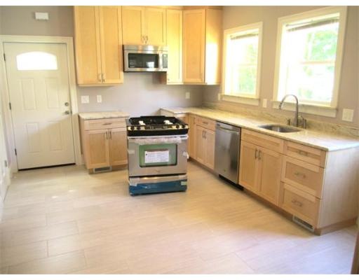 123 Cummins Hwy unit 1, Roslindale, MA 02131 - photo 1