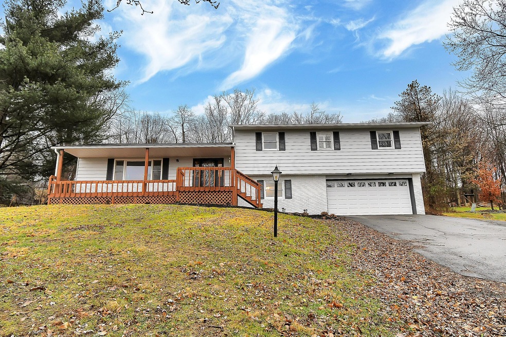 338 Deer Trail Dr, Thornville, OH 43076 - photo 1