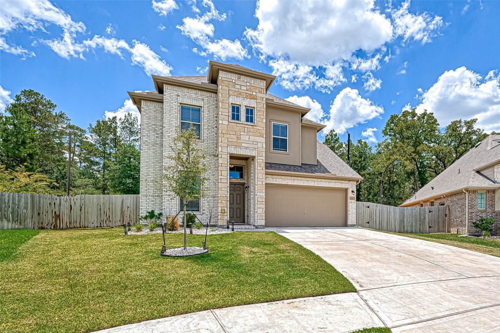 18752 Laurel Oaks Ln, Magnolia, TX 77355 - photo 1