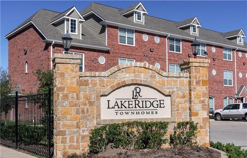 1198 Jones Butler Rd unit 2706, College Station, TX 77840 - photo 1