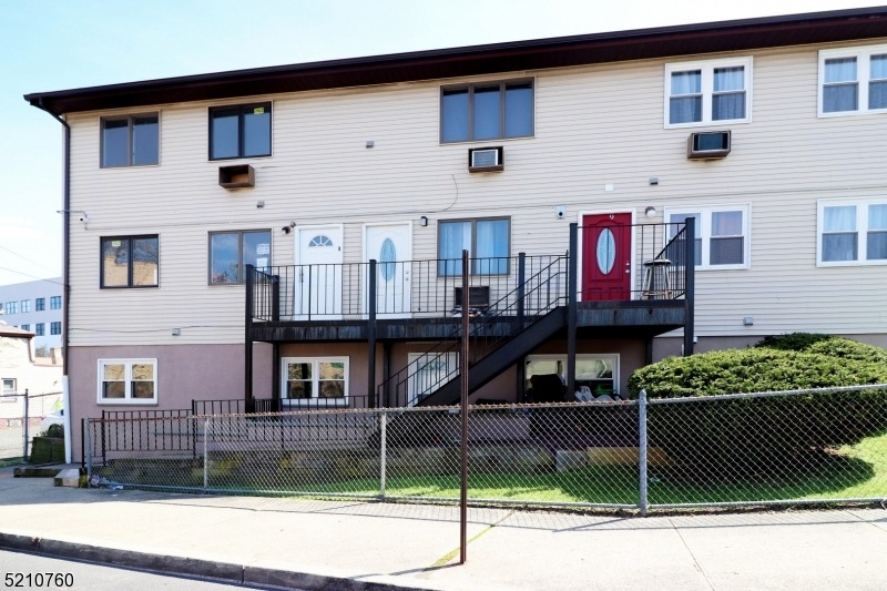 595 Main St unit 7, Paterson, NJ 07503 - photo 1