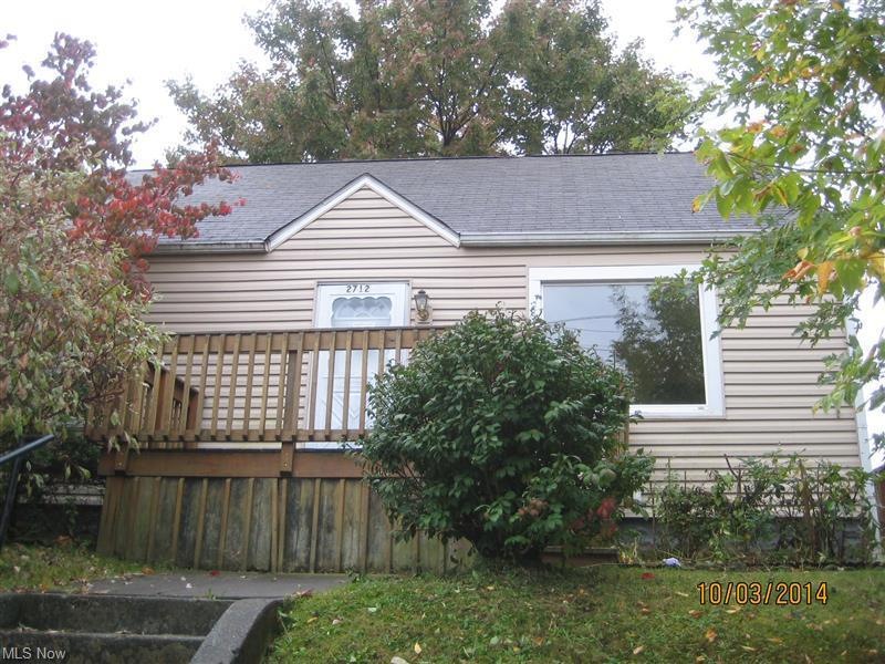 2712 11th St SW, Canton, OH 44710 - photo 1