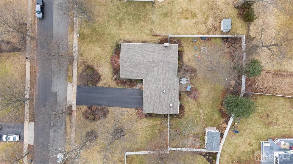 4 Snowdrift Dr, Piscataway, NJ 08854 - photo 1