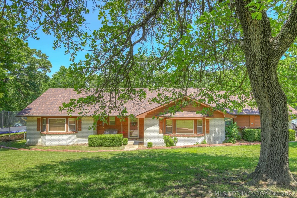 4 Woodland Rd, Sapulpa, OK 74066.