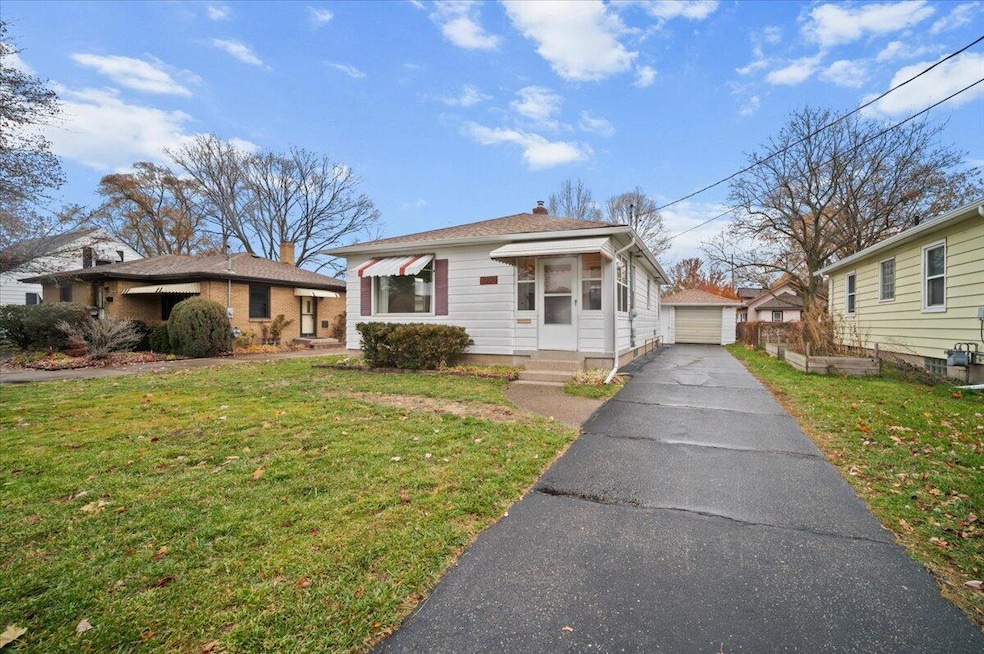 1950 Federal Ave SW, Wyoming, MI 49509 - photo 1