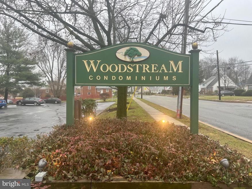 826 South Ave unit R9, Secane, PA 19018 - photo 1