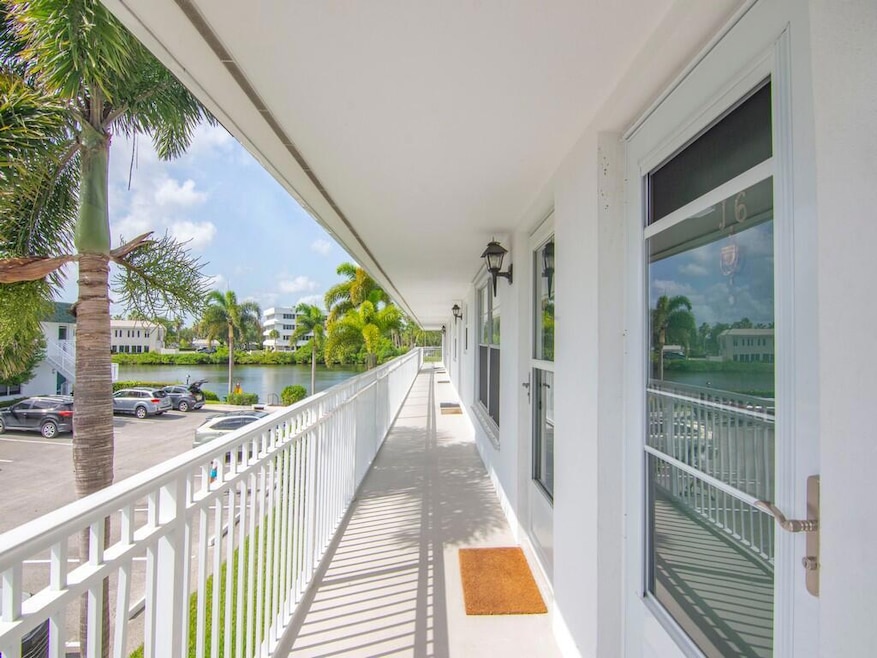 2800 Indian River Blvd unit J6, Vero Beach, FL 32960 - photo 1