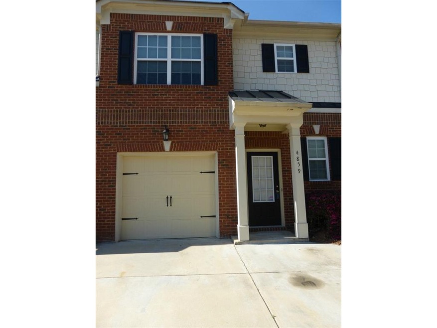 FRONT OF THE PROPERTY