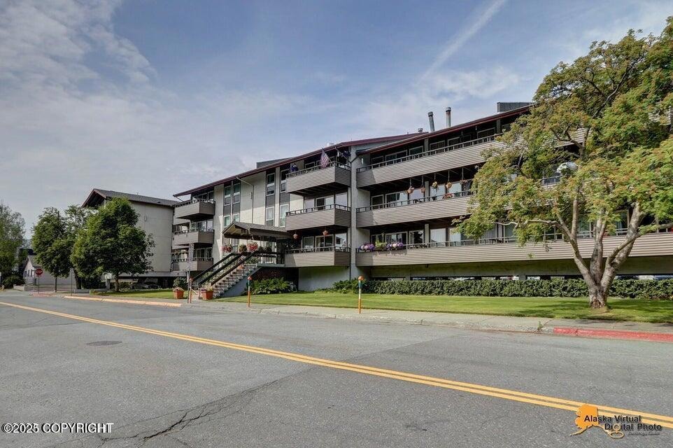 The Fountains Condominium Community