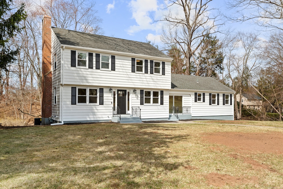 194 Stocking Brook Rd, Berlin, CT 06037 - photo 1