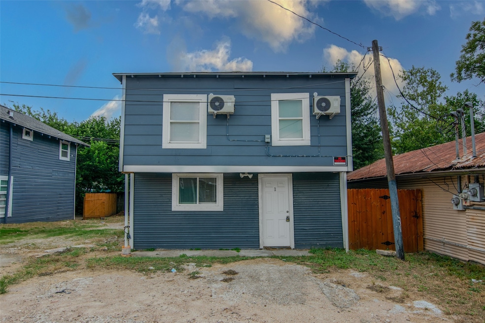 3307 Broadway St unit 2, Houston, TX 77017 - photo 1