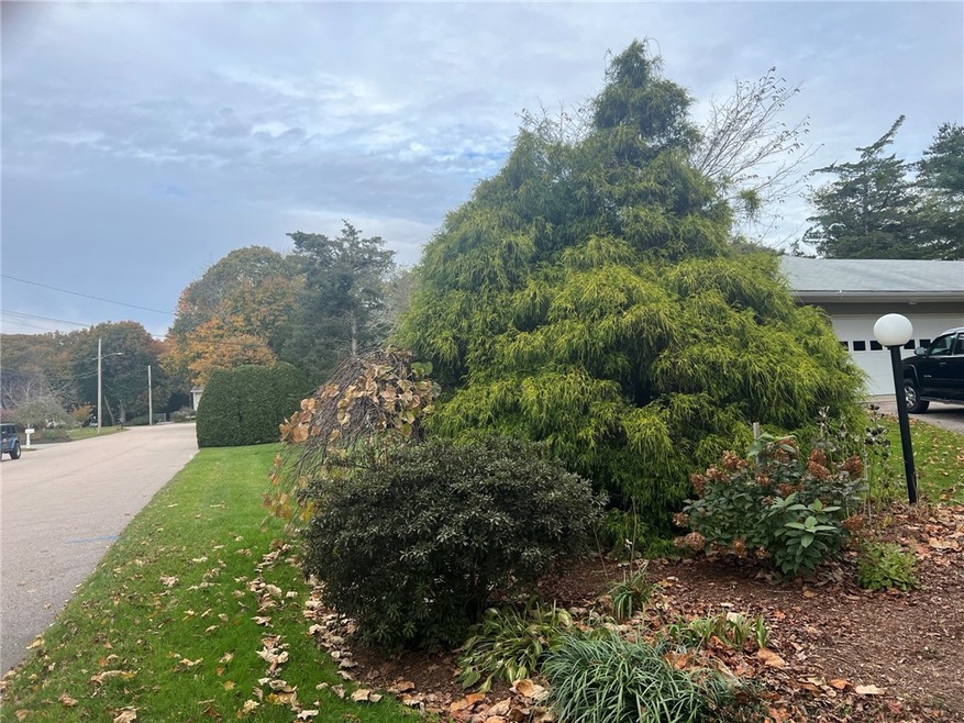 5 Bayview Dr unit 1, Westerly, RI 02891 - photo 1