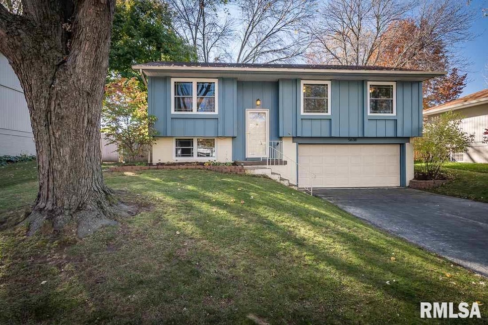 5638 Quercus Ln, Davenport, IA 52806 - photo 1