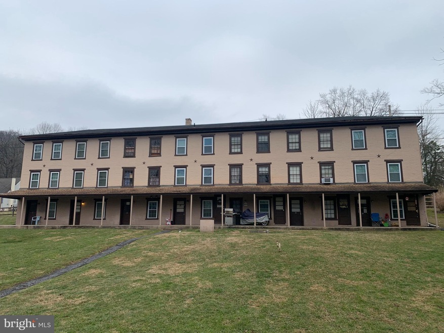 2152 Farmington Ave unit B, Boyertown, PA 19512 - photo 1