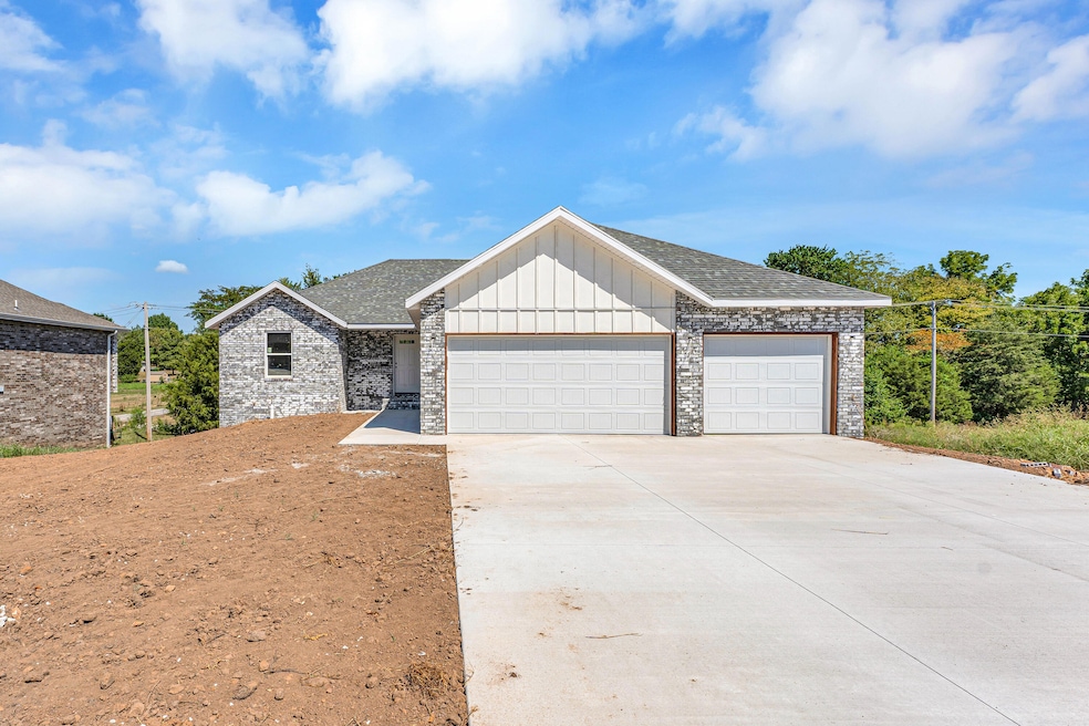 403 E Wright St, Willard, MO 65781 - photo 1