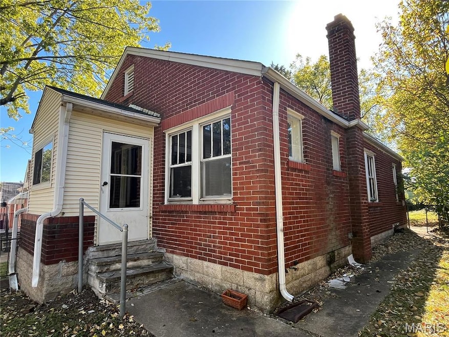 2618 Avie Dr unit 1, Saint Louis, MO 63136 - photo 1