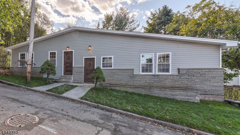 89 Whitaker Ave, Woodland Park, NJ 07424 - photo 1