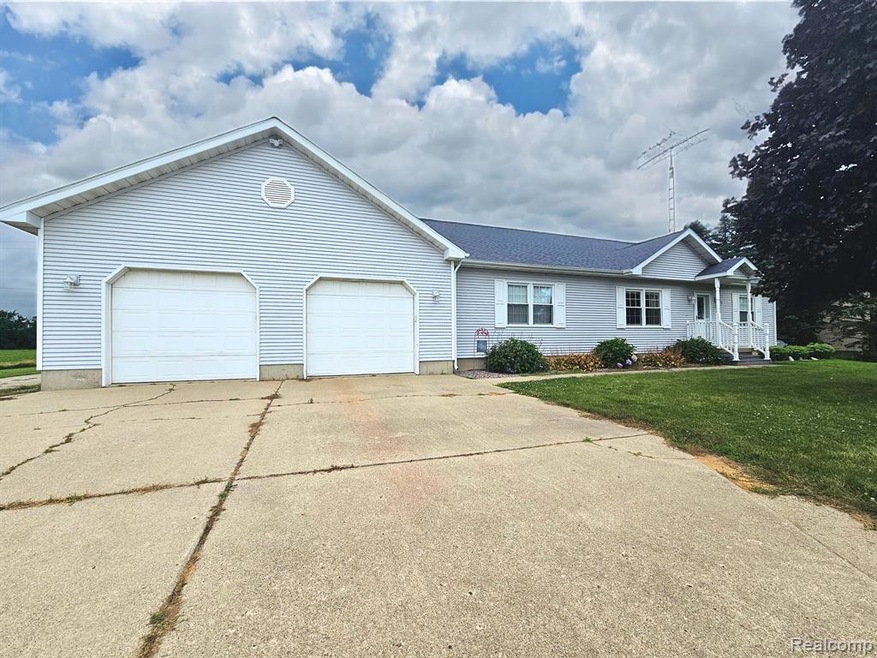 4246 Ferden Rd, New Lothrop, MI 48460 - photo 1