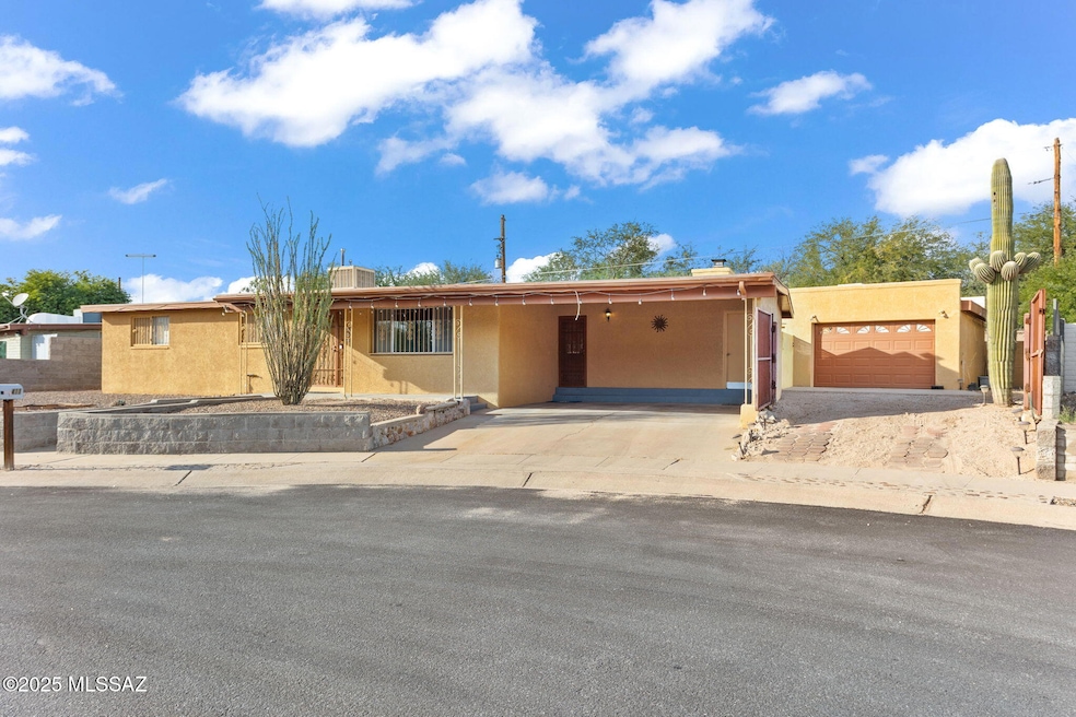 411 E Burrows Place, Tucson, AZ 85704 - photo 1