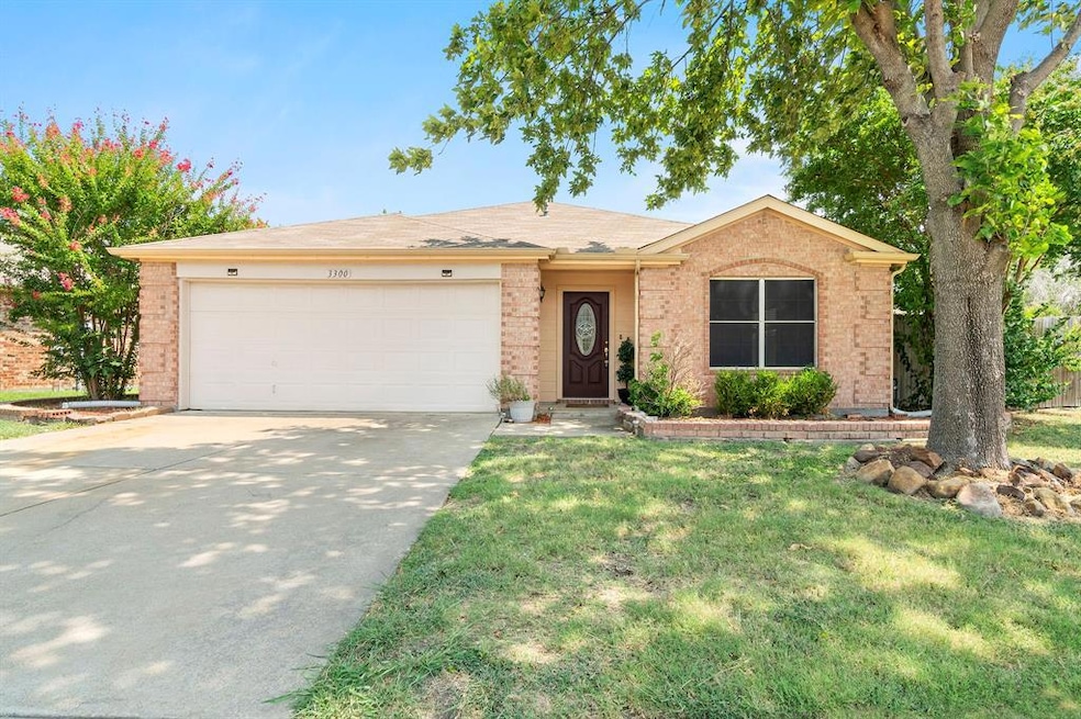3300 Creekwood Dr, Wylie, TX 75098 - photo 1