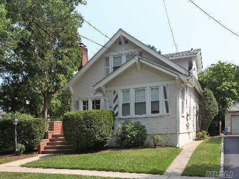 50 Mayfair Ave, Floral Park, NY 11001 - photo 1