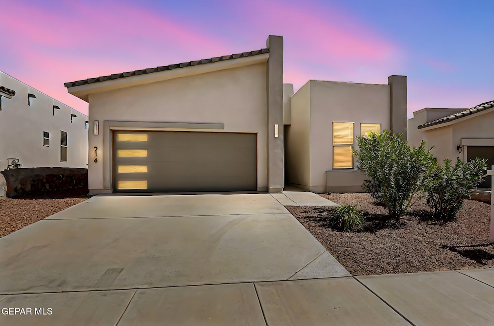 For Sale $319,950 • Co-Listing Agent