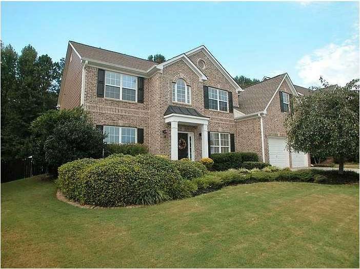 Exterior Front. Curb appeal, plus a new roof, grea
