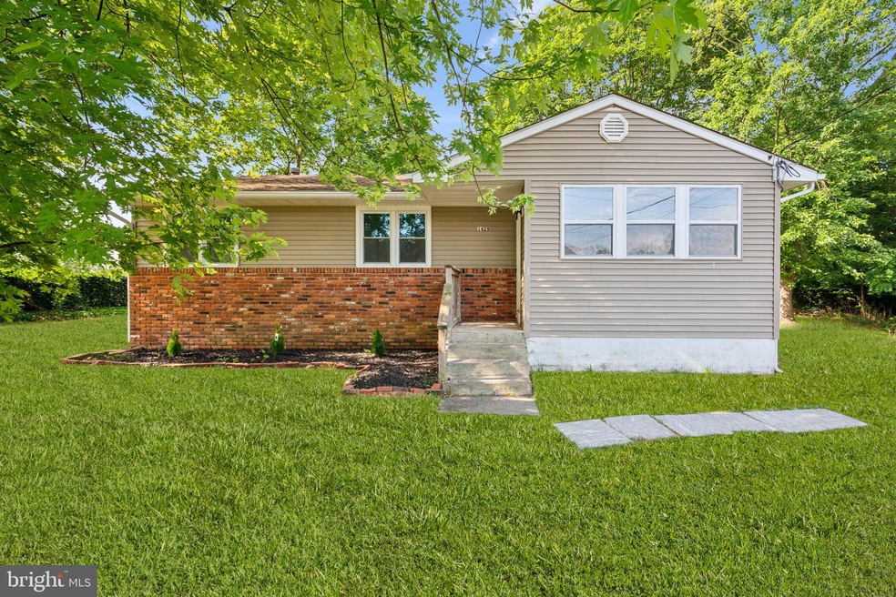 1429 Hickstown Rd, Sicklerville, NJ 08081 - photo 1