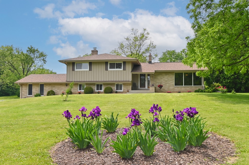 4735 Meadow View E, Brookfield, WI 53005 - photo 1